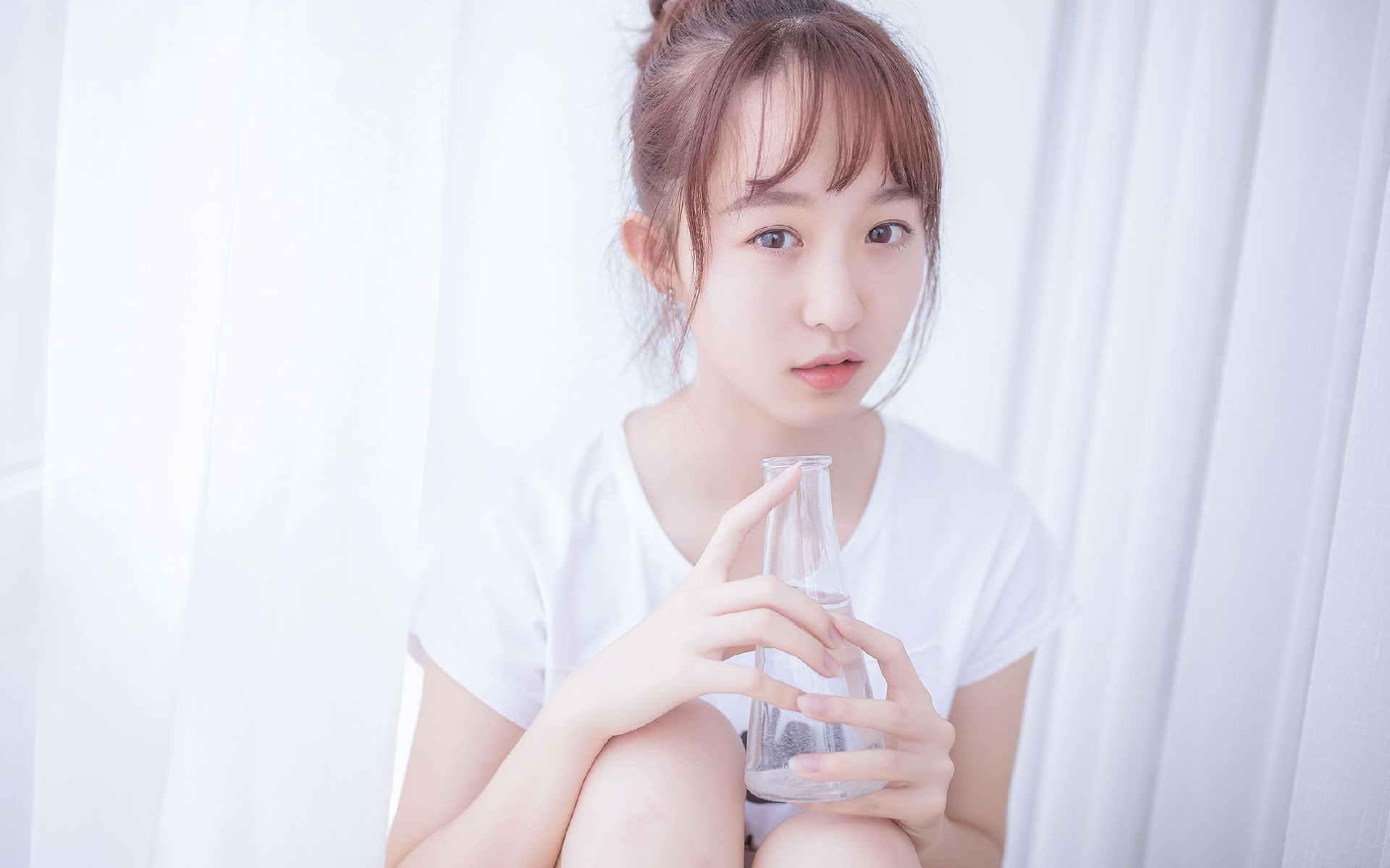 神兵天降！巴雷拉主宰攻防，非洲黑马安哥拉力克豪门利物浦，争冠之路现曙光