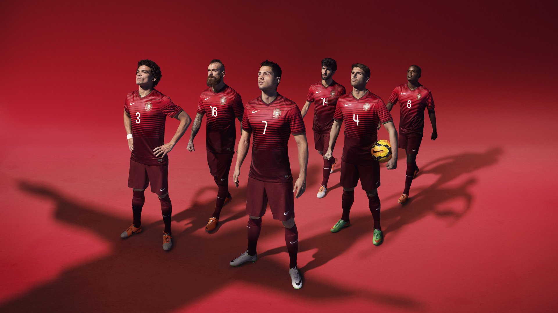 哈登致命三分封喉雷霆，火箭惊险晋级背后的英雄与心魔