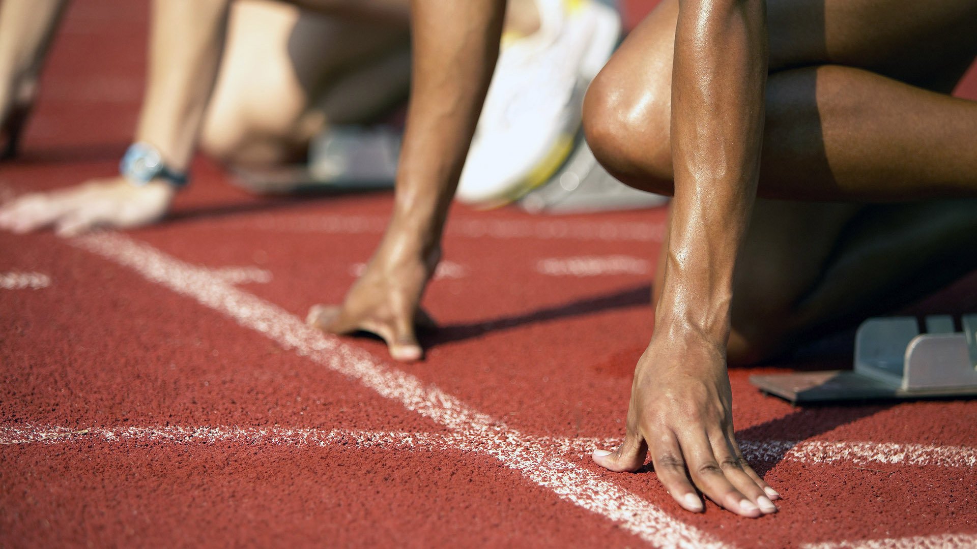 绝境重生!魔术生死战逆袭热火,晋级背后的血性与智慧